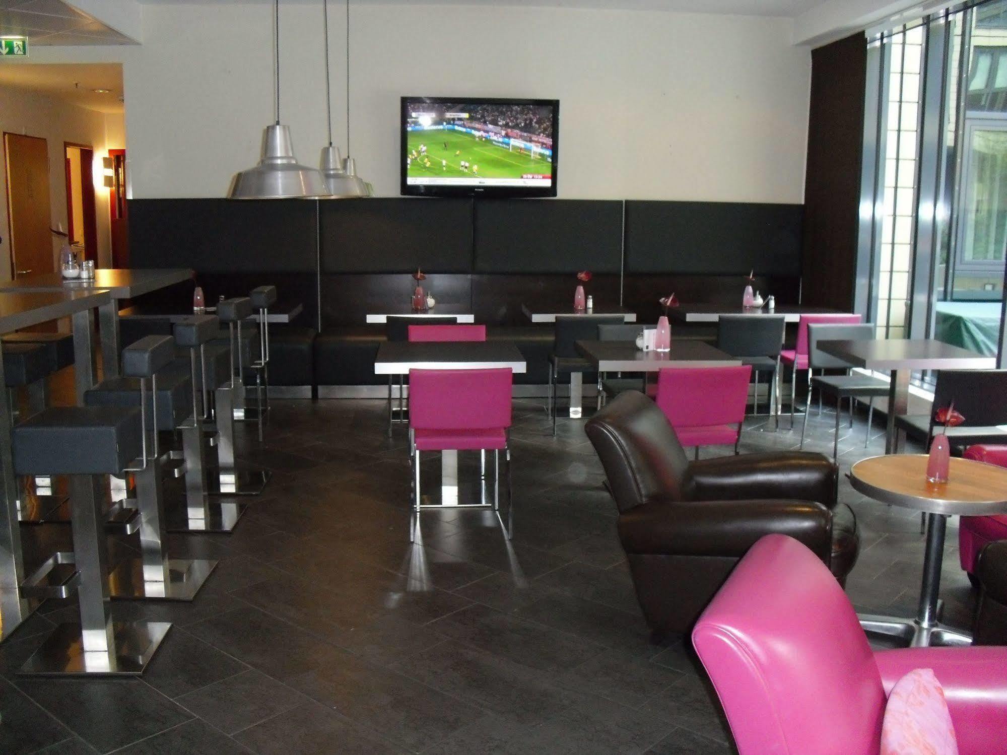 Hotel Novotel Parkstadt Schwabing Munich